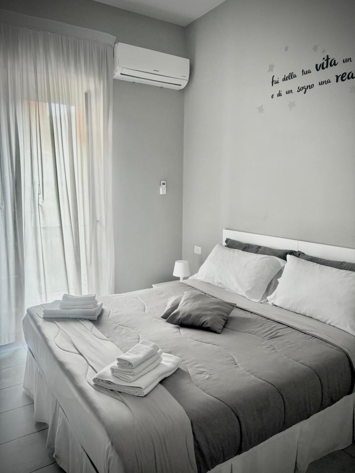 Rianna House B&B Napoli Exterior foto